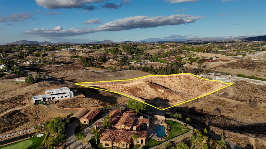 Property photo for 33319 Linda Rosea Road, Temecula, CA