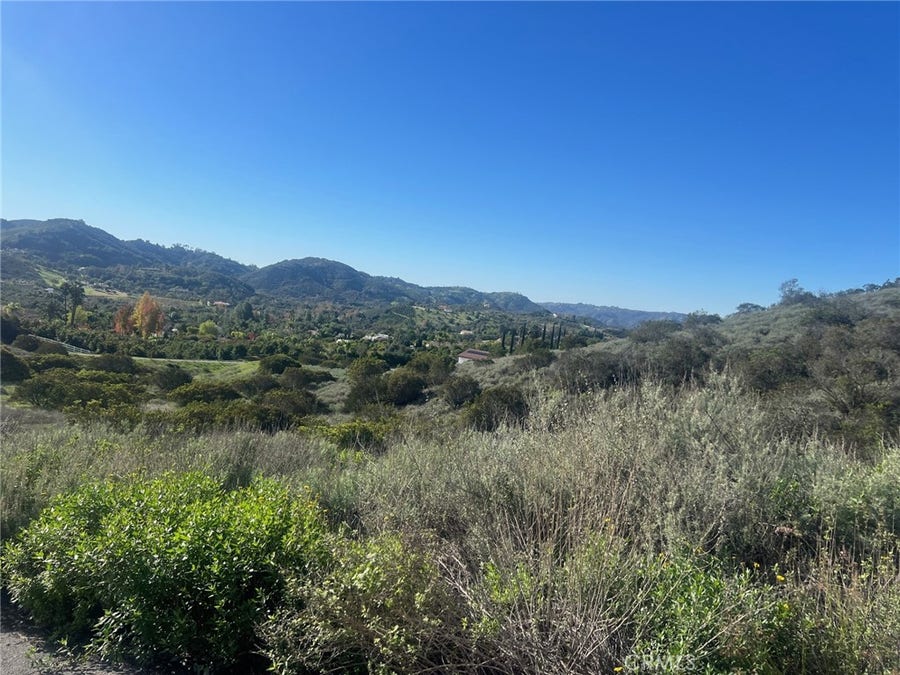 Property photo for 16 Pampas Road, Temecula, CA