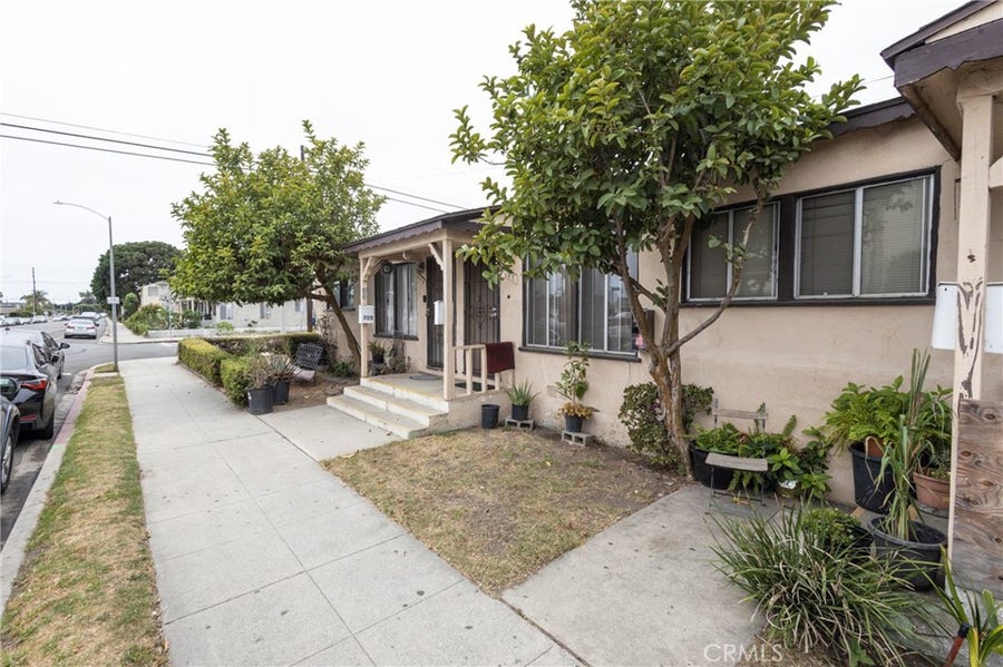 Property photo for 705 McDonald Avenue, Wilmington, CA
