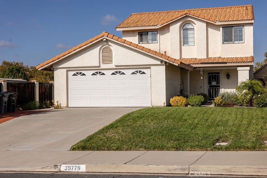 Property photo for 39779 Oak Cliff Drive, Temecula, CA
