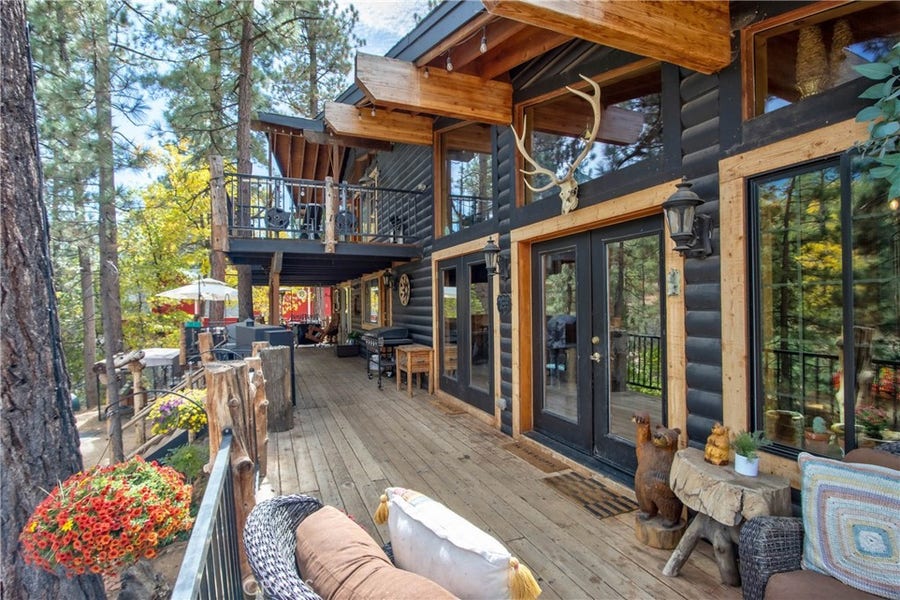 Property photo for 440 Saw Mill, Sugarloaf, CA