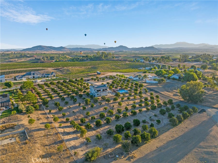 Property photo for 33851 Madera De Playa, Temecula, CA