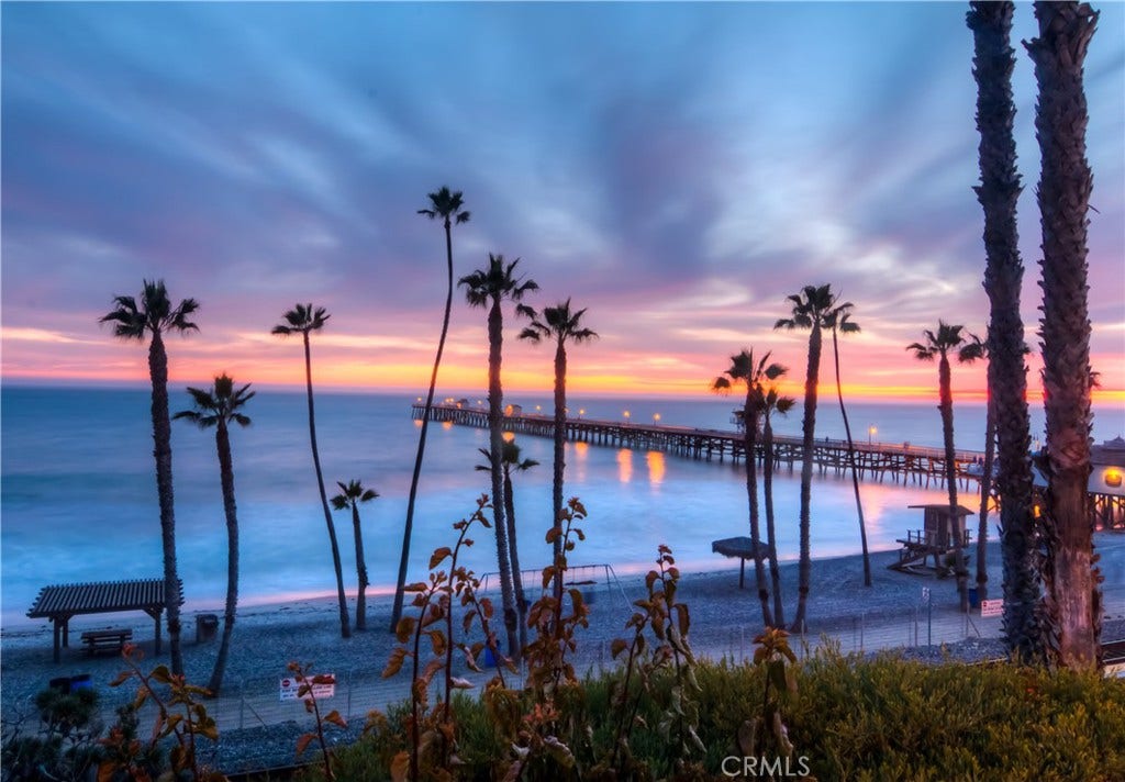 237 W Avenida Alessandro, San Clemente, CA 92672 237 W Avenida Alessandro, San Clemente, CA 92672