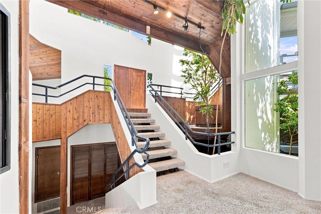 237 W Avenida Alessandro, San Clemente, CA 92672 237 W Avenida Alessandro, San Clemente, CA 92672