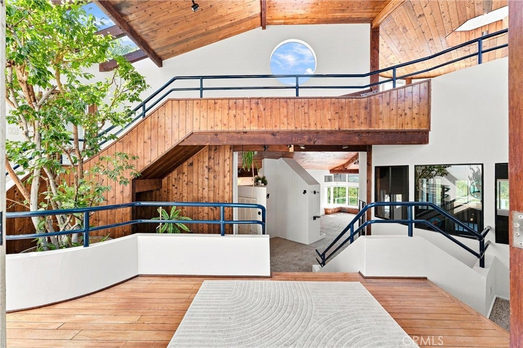 237 W Avenida Alessandro, San Clemente, CA 92672 237 W Avenida Alessandro, San Clemente, CA 92672