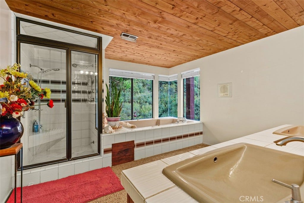 237 W Avenida Alessandro, San Clemente, CA 92672 237 W Avenida Alessandro, San Clemente, CA 92672