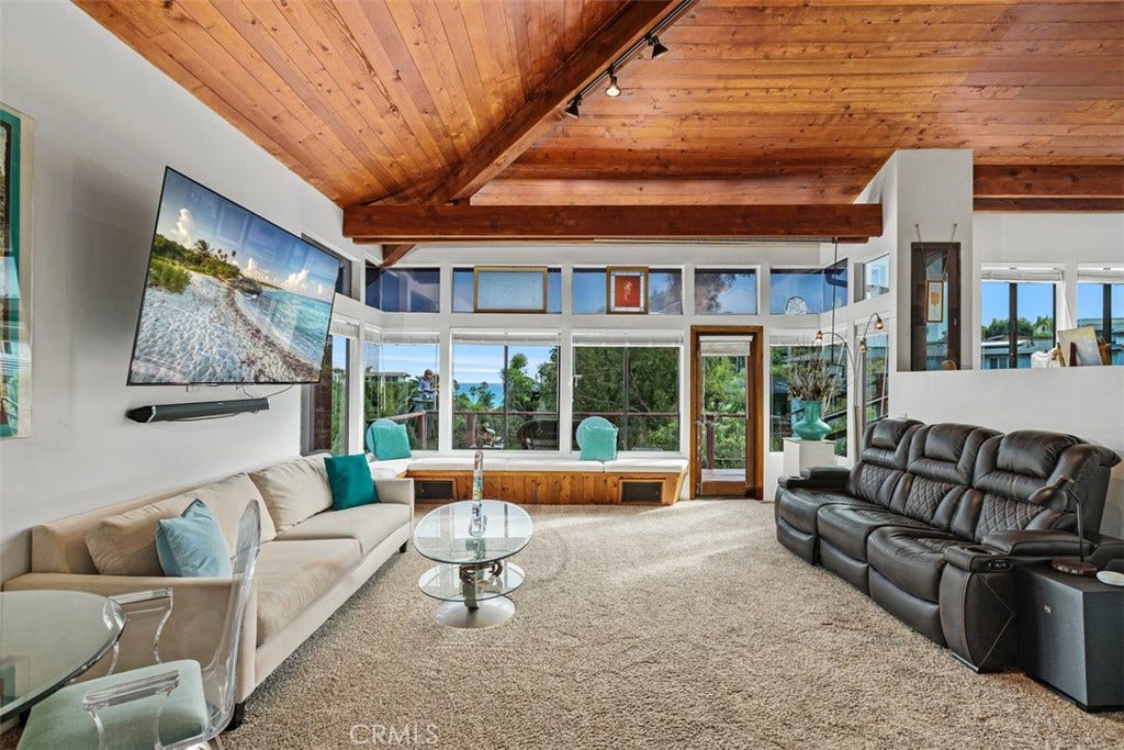 237 W Avenida Alessandro, San Clemente, CA 92672 237 W Avenida Alessandro, San Clemente, CA 92672