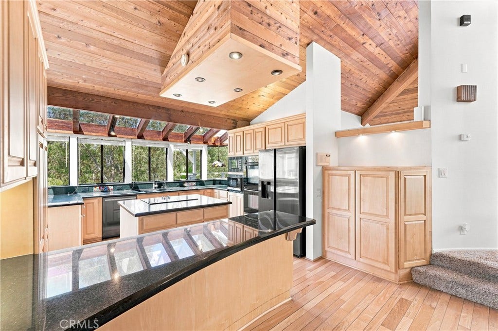 237 W Avenida Alessandro, San Clemente, CA 92672 237 W Avenida Alessandro, San Clemente, CA 92672