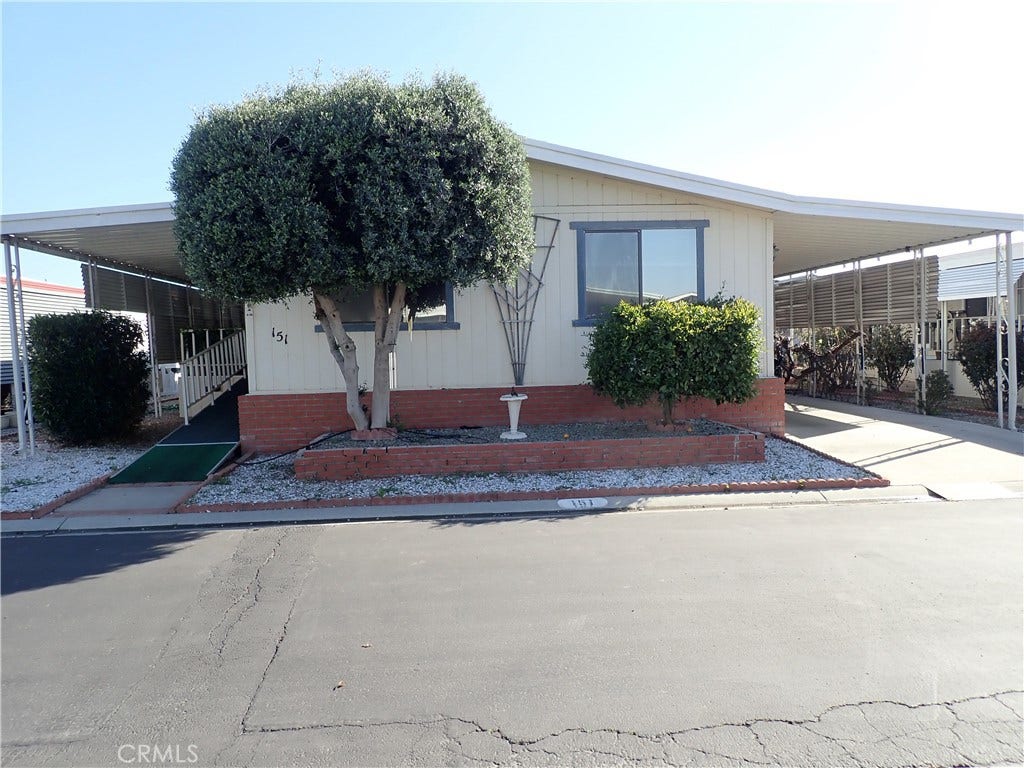 1300 W Menlo, Hemet, CA 92543 1300 W Menlo, Hemet, CA 92543