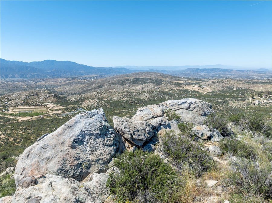 Property photo for 23 Ruben Drive, Aguanga, CA