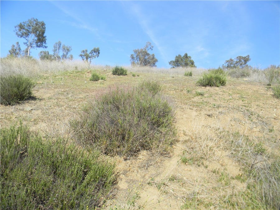 Property photo for 0 Lake View Ave, Lake Elsinore, CA