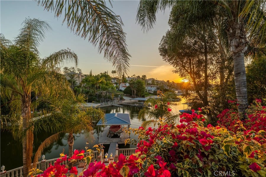 Property photo for 22835 Water View Drive, Canyon Lake, CA