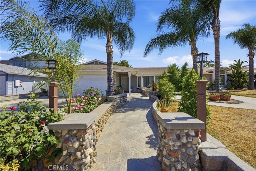 Property photo for 1893 Loma Bonita, Perris, CA