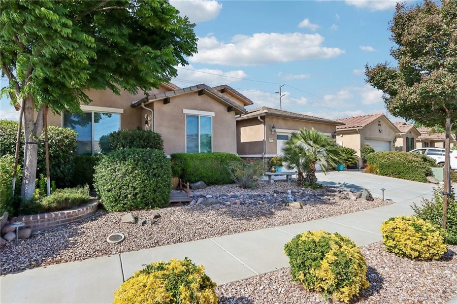 Property photo for 5562 Corte Portico, Hemet, CA