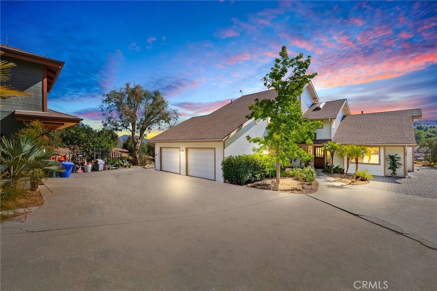 Property photo for 1832 Camino Rainbow, Fallbrook, CA