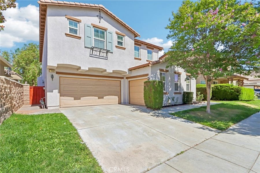 Property photo for 1702 Gazebo Lane, Hemet, CA