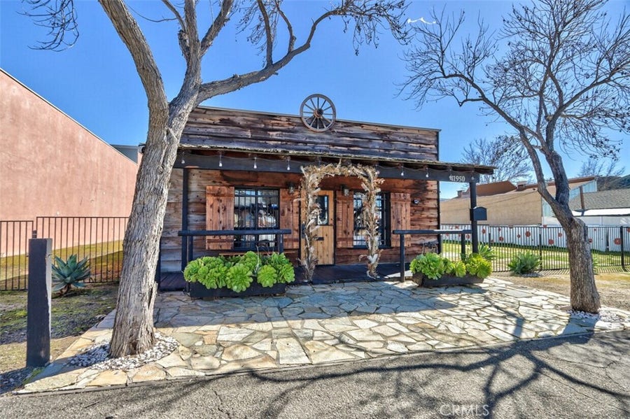 Property photo for 41950 6th St, Temecula, CA