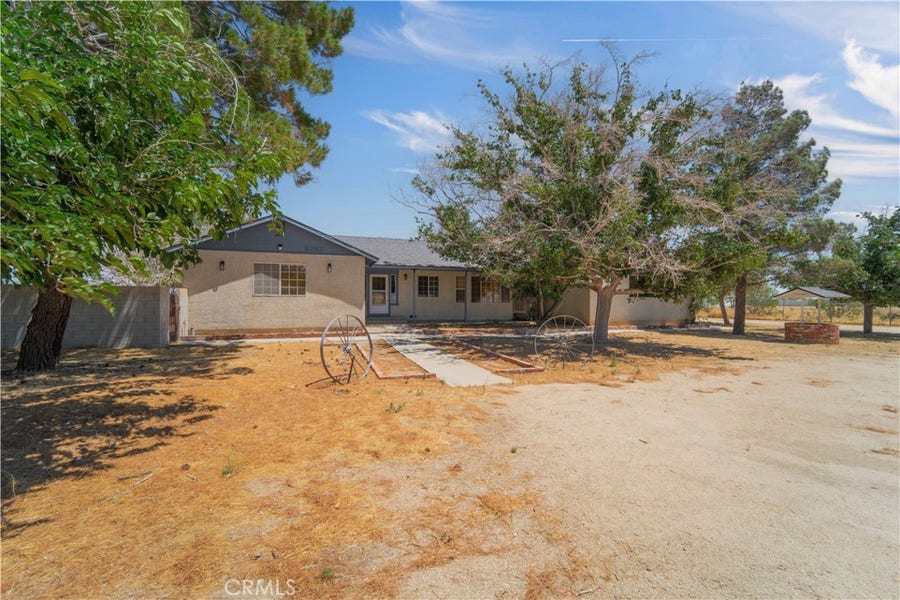 Property photo for 8327 W Avenue I, Lancaster, CA