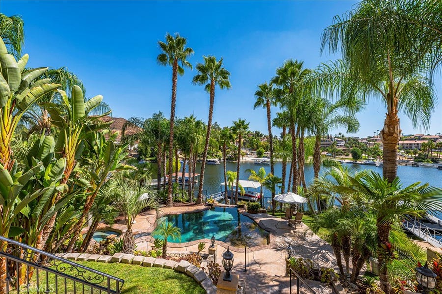 Property photo for 22166 W San Joaquin Drive W, Canyon Lake, CA