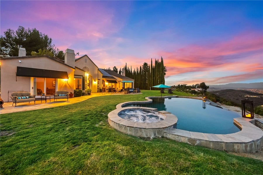 Property photo for 27630 Morning Glory Circle, Temecula, CA