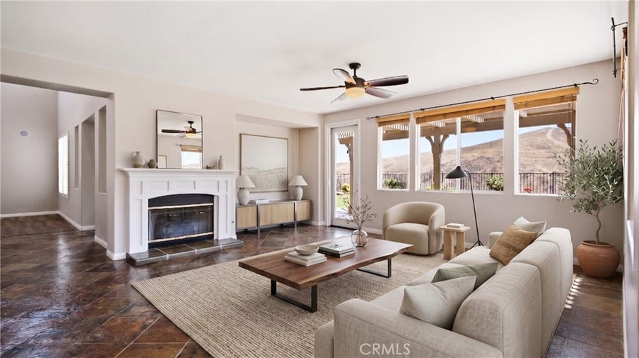 Property photo for 424 Peter Place, Simi Valley, CA