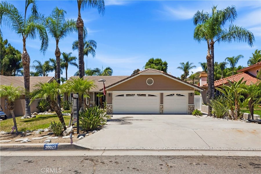 Property photo for 30027 Swan Point, Canyon Lake, CA