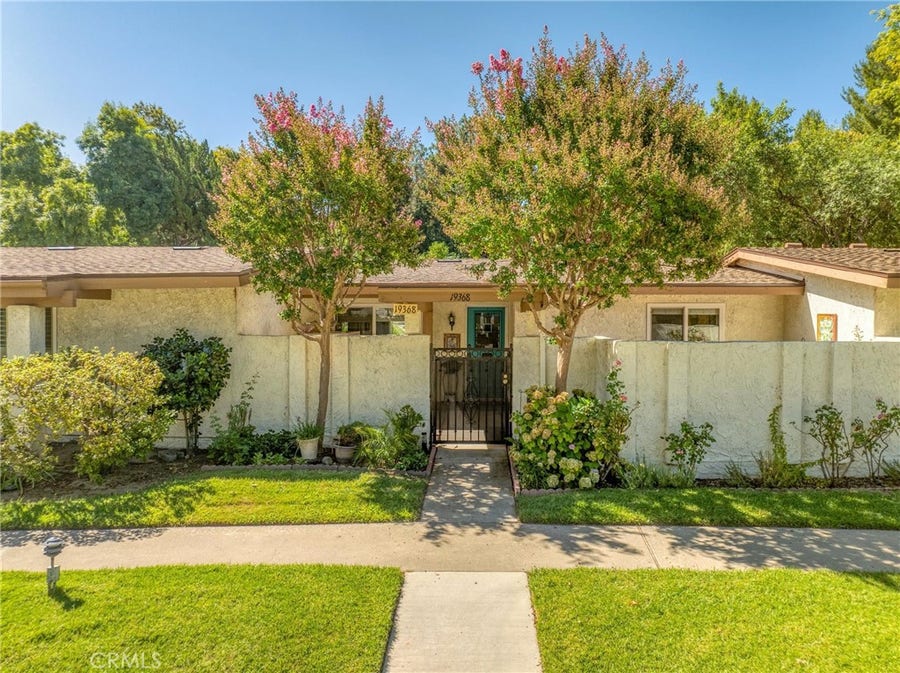 Property photo for 19368 Avenue Of The Oaks, Newhall, CA