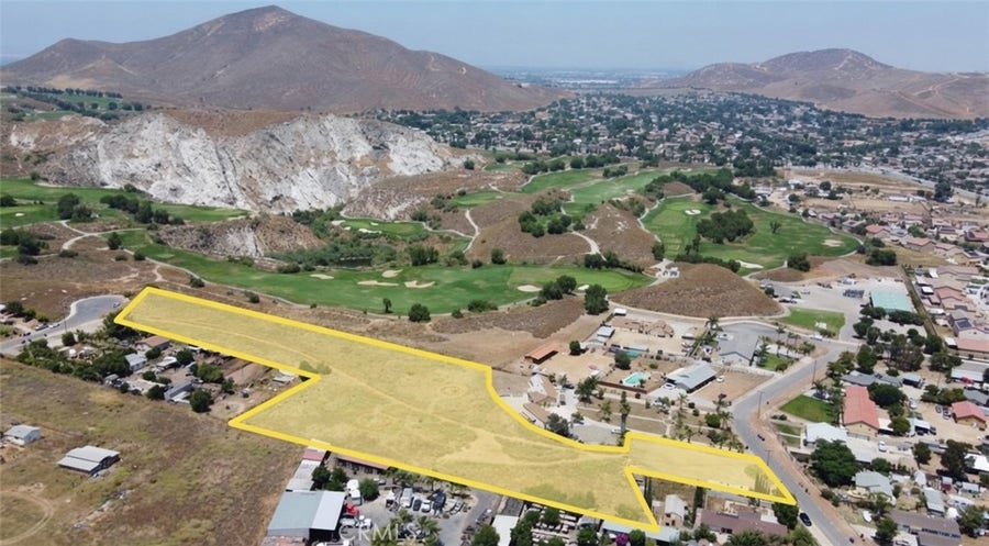 Property photo for 3450 Scenic Drive, Riverside, CA