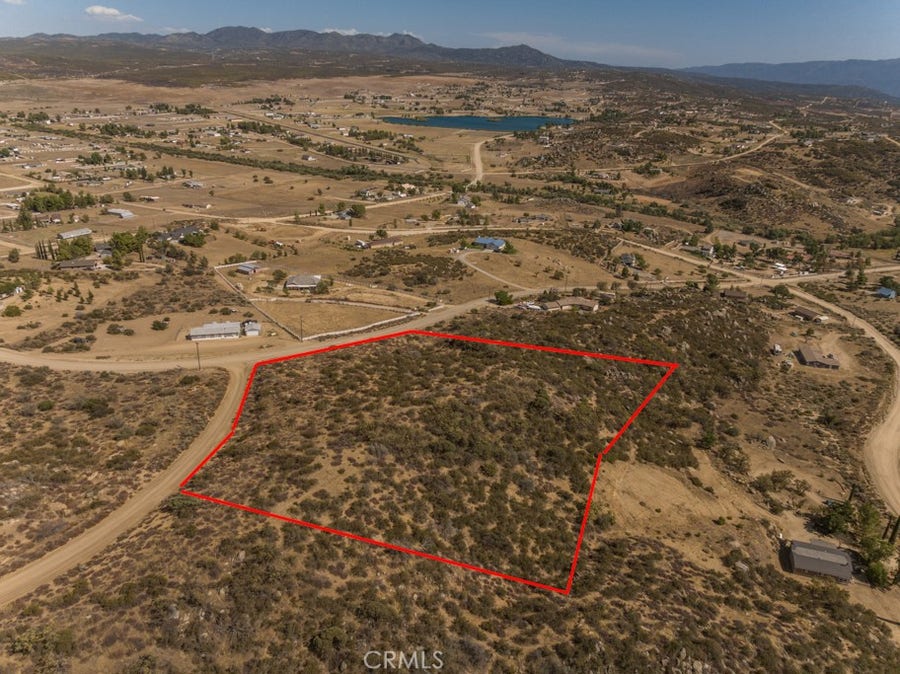 Property photo for 874 Lake Canyon Drive, Aguanga, CA