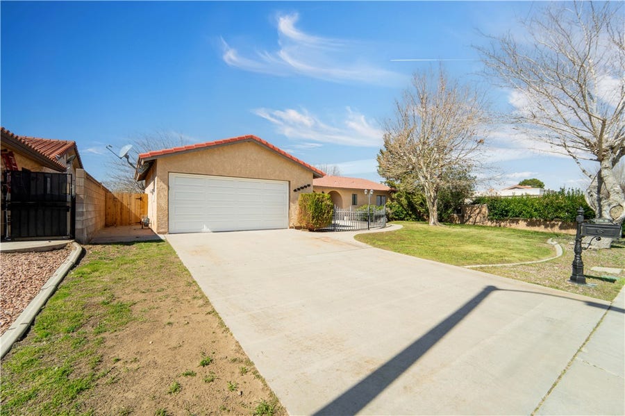 Property photo for 42865 Normandy, Lancaster, CA