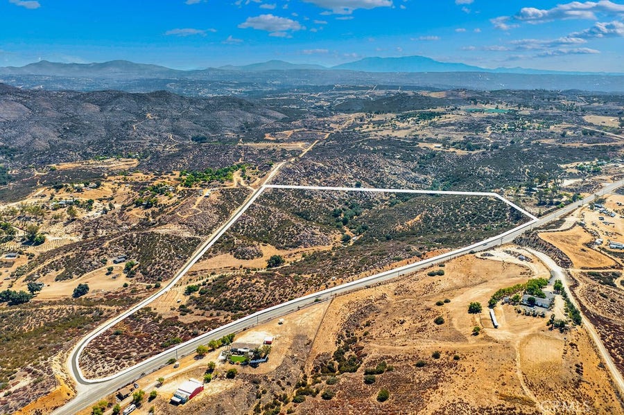 Property photo for 40200 E Benton Road, Hemet, CA