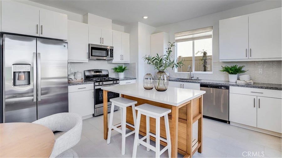 Property photo for 17956 Hawes Court, Hesperia, CA