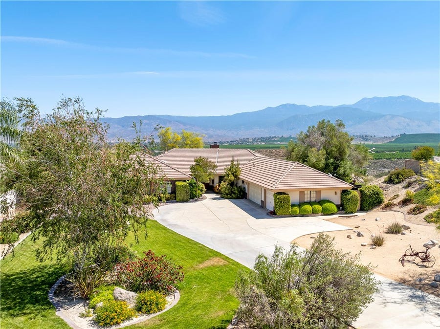 Property photo for 27810 Lake Street, Hemet, CA