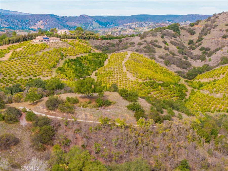 Property photo for 46121 Avenida Tierra, Temecula, CA