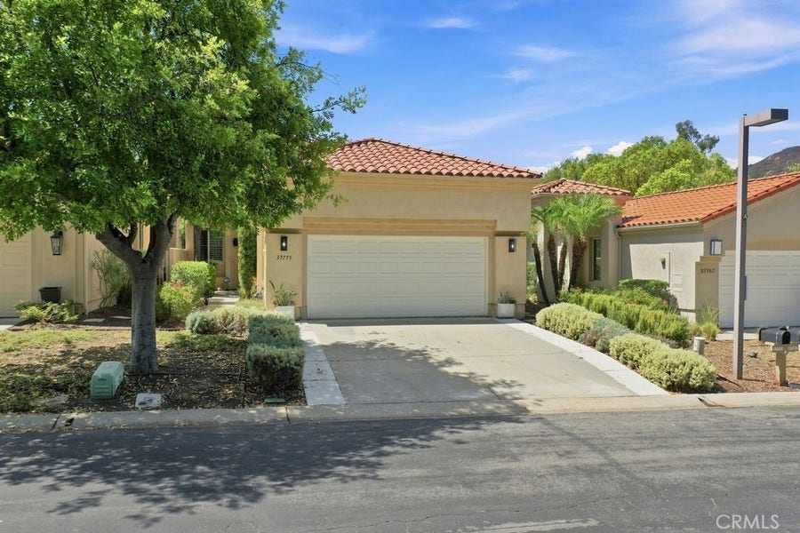 Property photo for 37775 Bear View Circle, Murrieta, CA