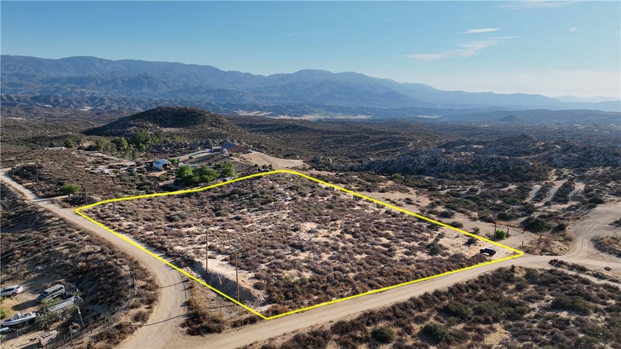 Property photo for 15 Goodlett Road, Aguanga, CA