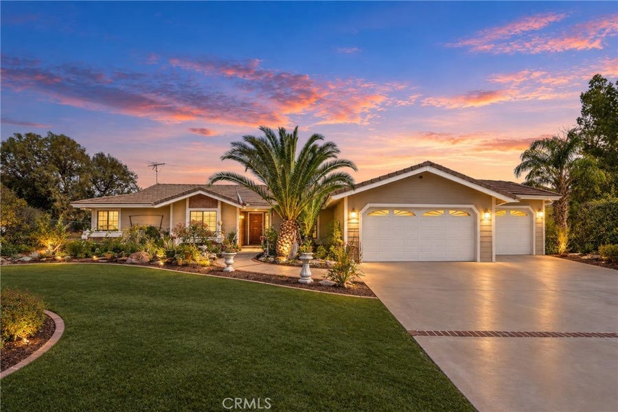 Property photo for 41215 Via Anita, Temecula, CA