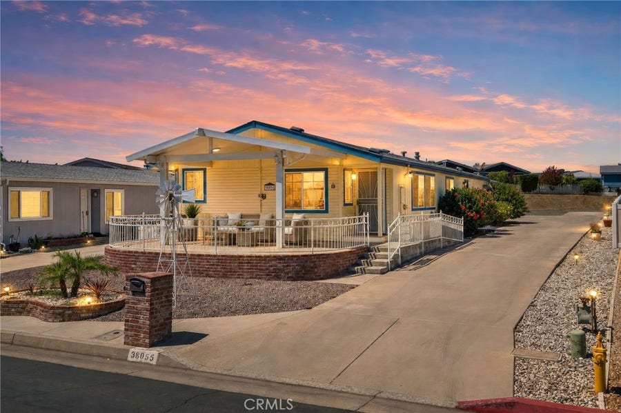 Property photo for 38055 Calle Amigable, Murrieta, CA