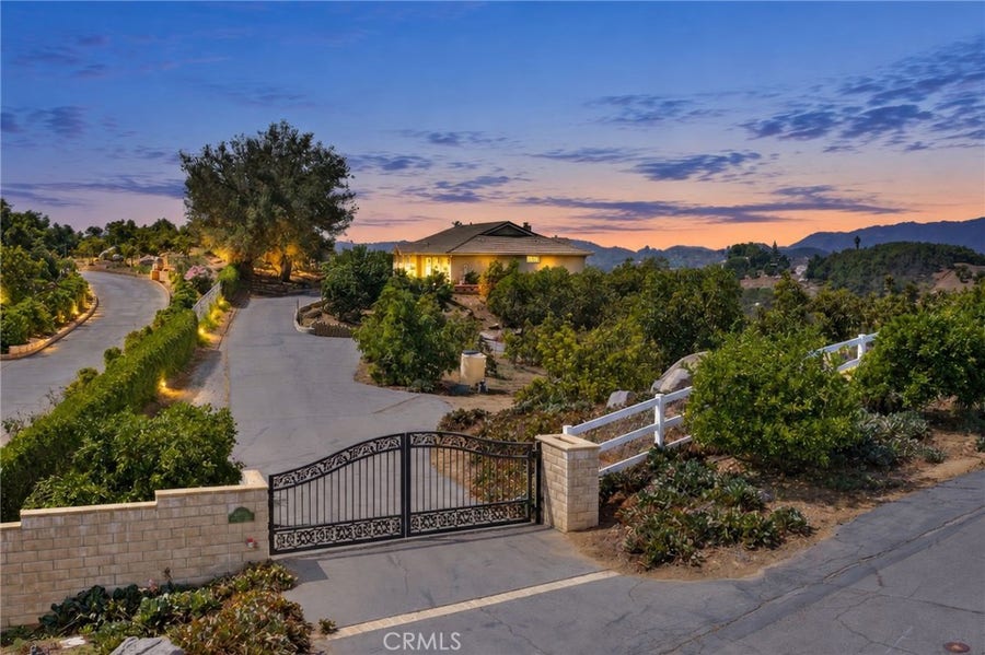 Property photo for 24135 Mirasol Way, Temecula, CA