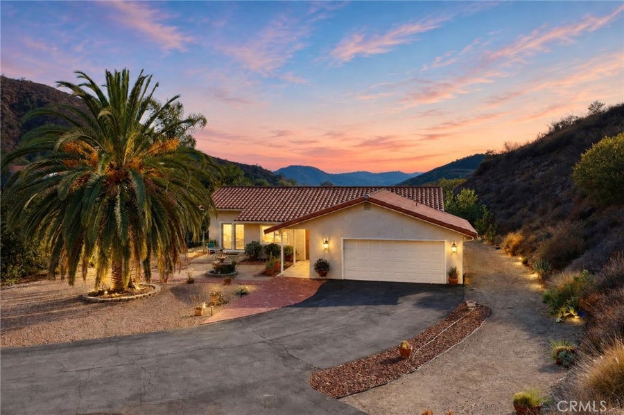 Property photo for 45251 La Cruz Dr, Temecula, CA