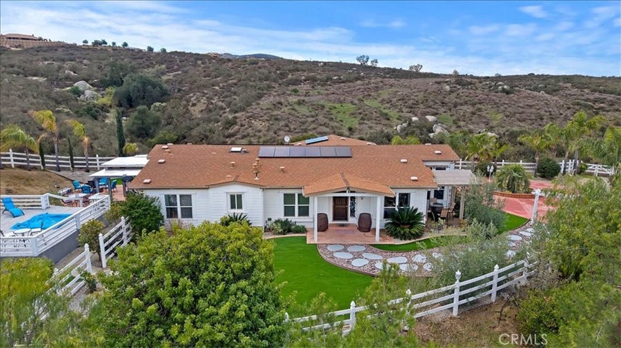 Property photo for 39565 Spanish Oaks Drive, Temecula, CA