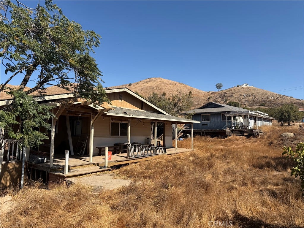 22300 Juniper, Perris, CA 92570 22300 Juniper, Perris, CA 92570