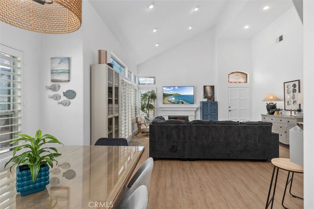 21121 Cancun, Mission Viejo, CA 92692 21121 Cancun, Mission Viejo, CA 92692
