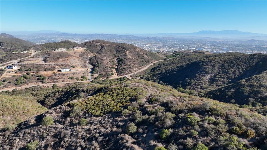 Property photo for 0 Via Peregrino/Via Torre, Temecula, CA