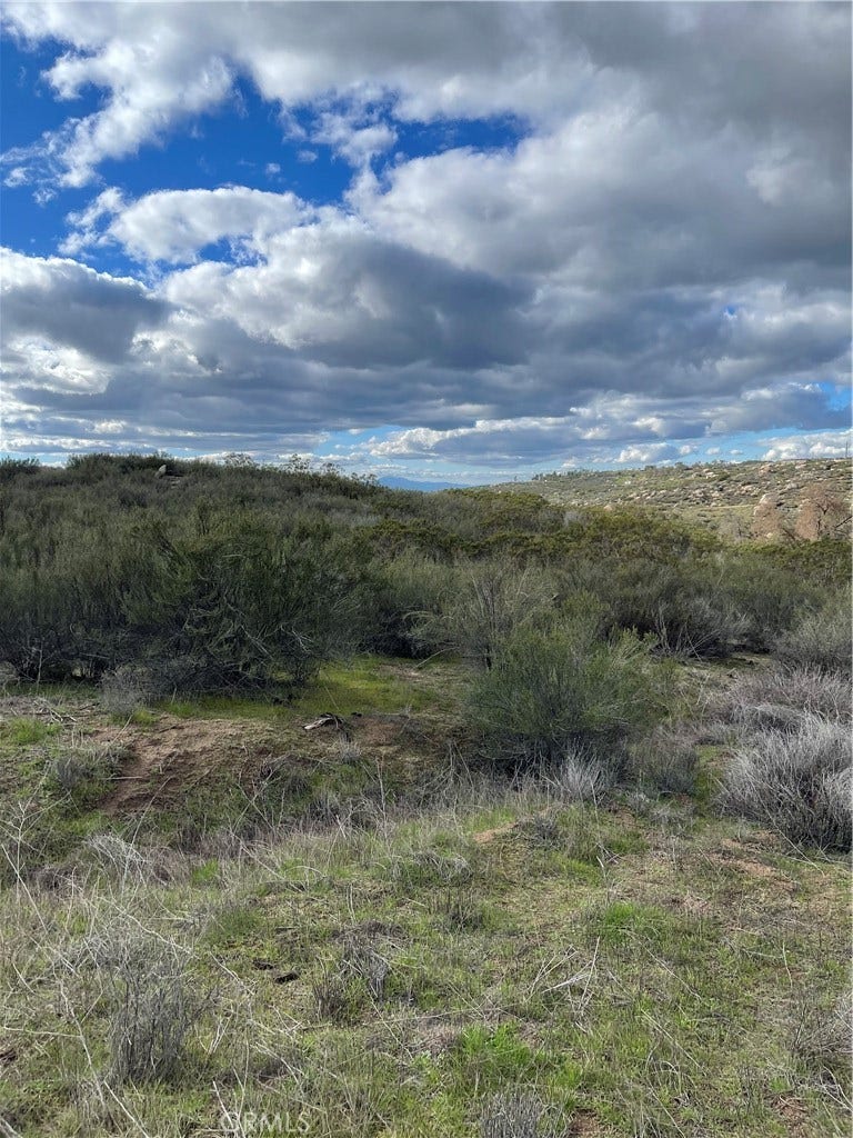 Property photo for 44381 Endor Lane, Hemet, CA