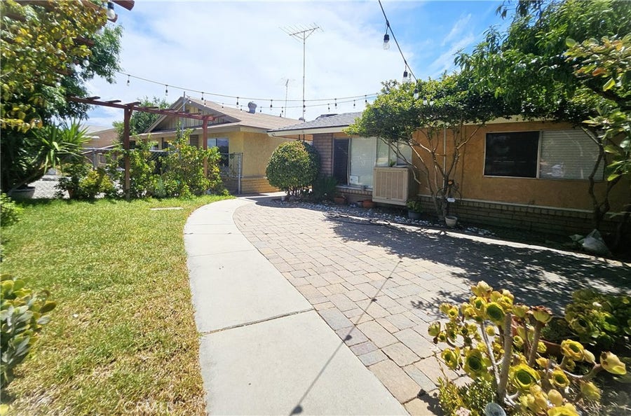Property photo for 421 E E Stetson Avenue, Hemet, CA