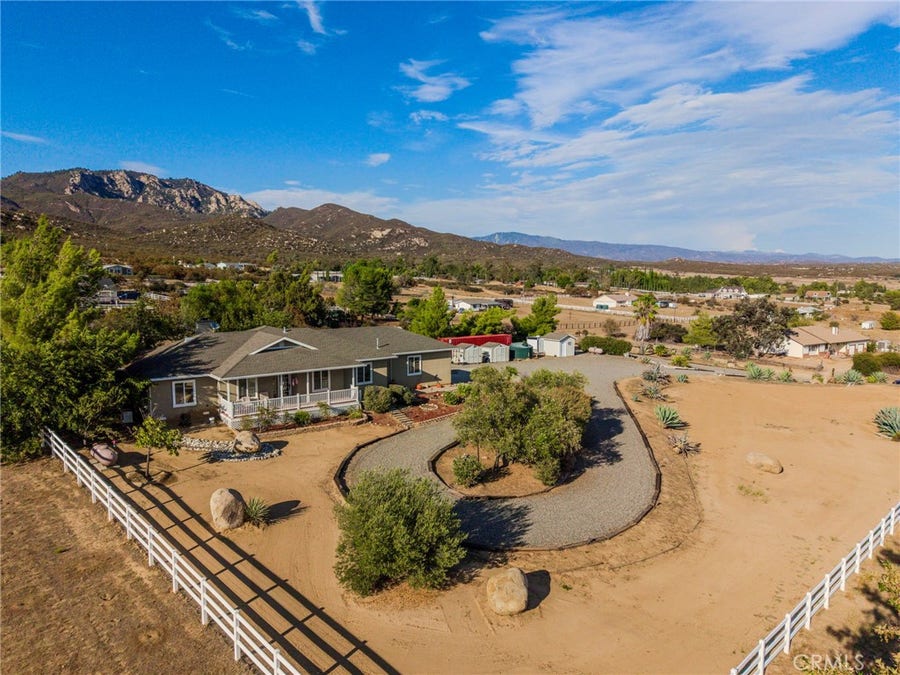 Property photo for 40303 Brook Trails Way, Aguanga, CA