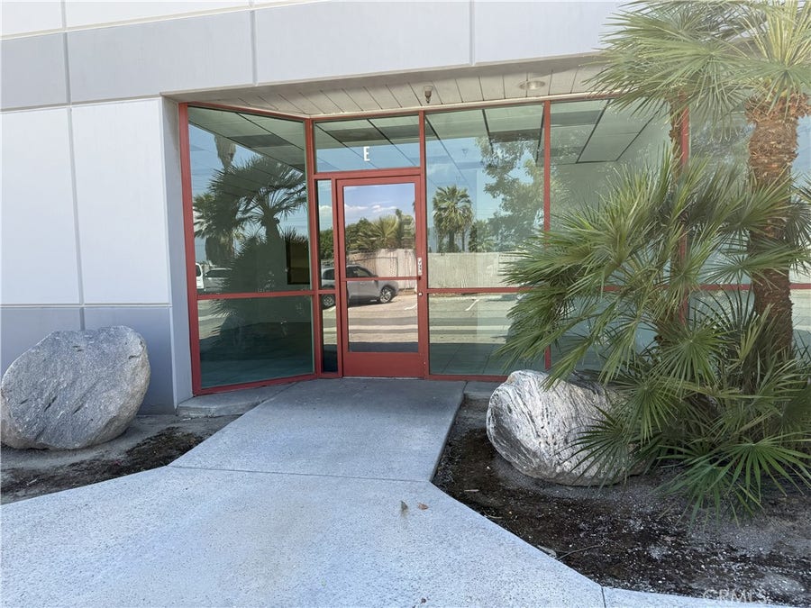 Property photo for 184 W CLUB CENTER DRIVE #E, San Bernardino, CA