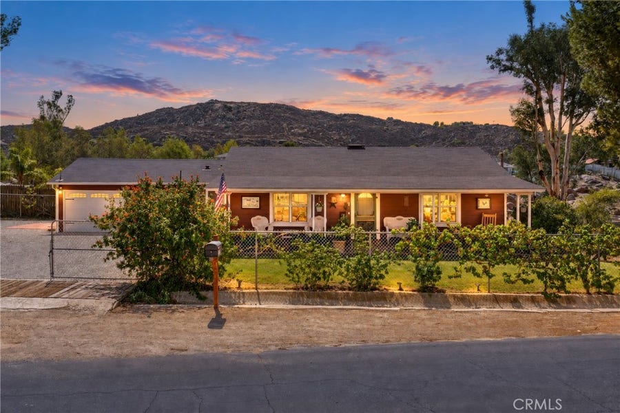 Property photo for 41097 Crest, Hemet, CA