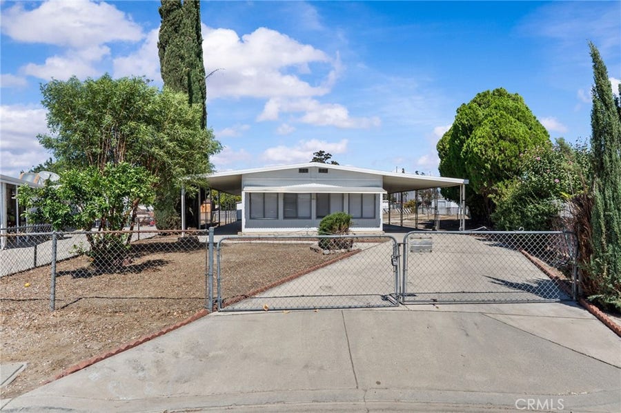 Property photo for 324 Long Street, Hemet, CA